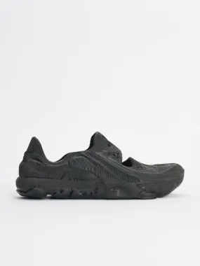 Nike Ispa Universal Black / Black