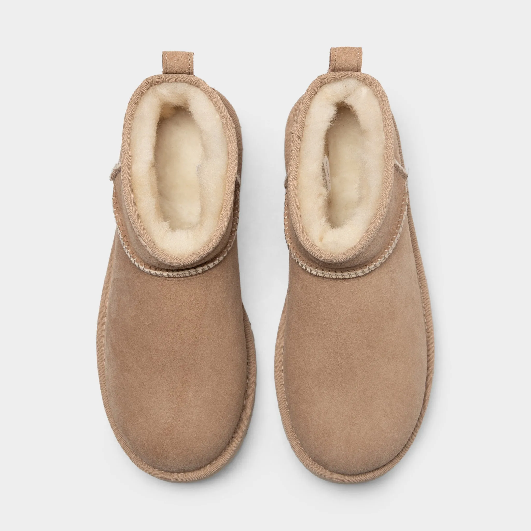 UGG Women's Classic Ultra Mini / Sand