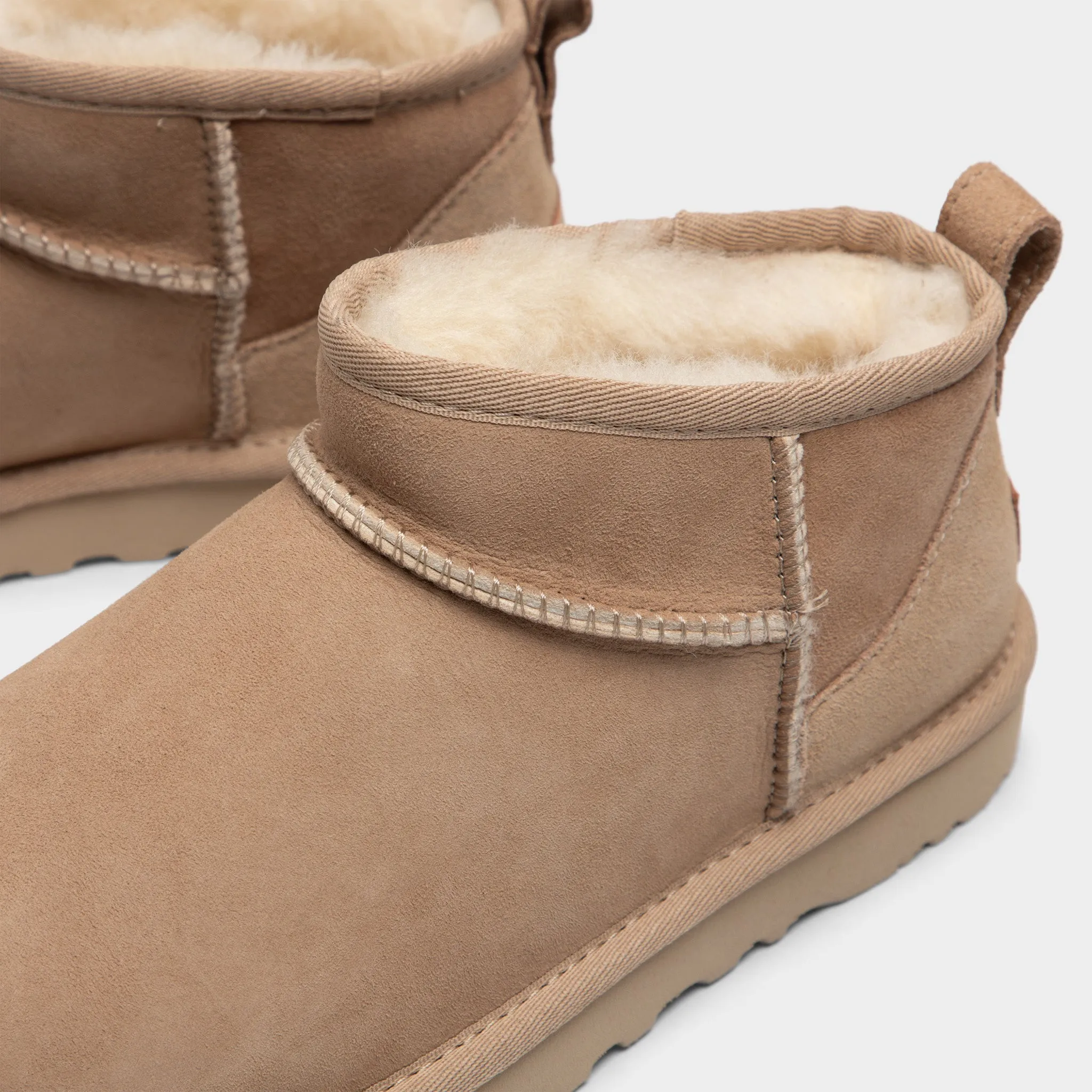 UGG Women's Classic Ultra Mini / Sand